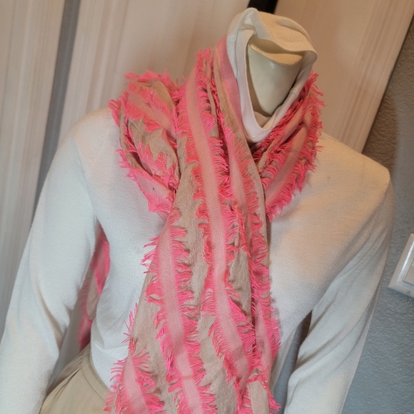 Vismaya Anthropologie Pink Fringe‎ Ob Cream Oversized Scarf - Picture 3 of 11
